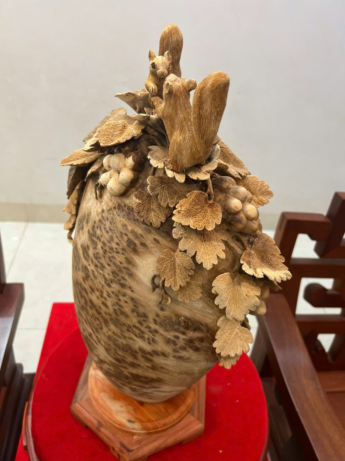 Bình Phú Quý Nho Sóc Gỗ Nu Ngọc Am -  Phong Thủy Cao 54cm