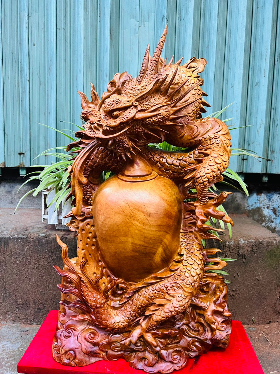 Tượng Nhất Long Trấn Chum Phong Thủy Gỗ Hương Cao 63cm