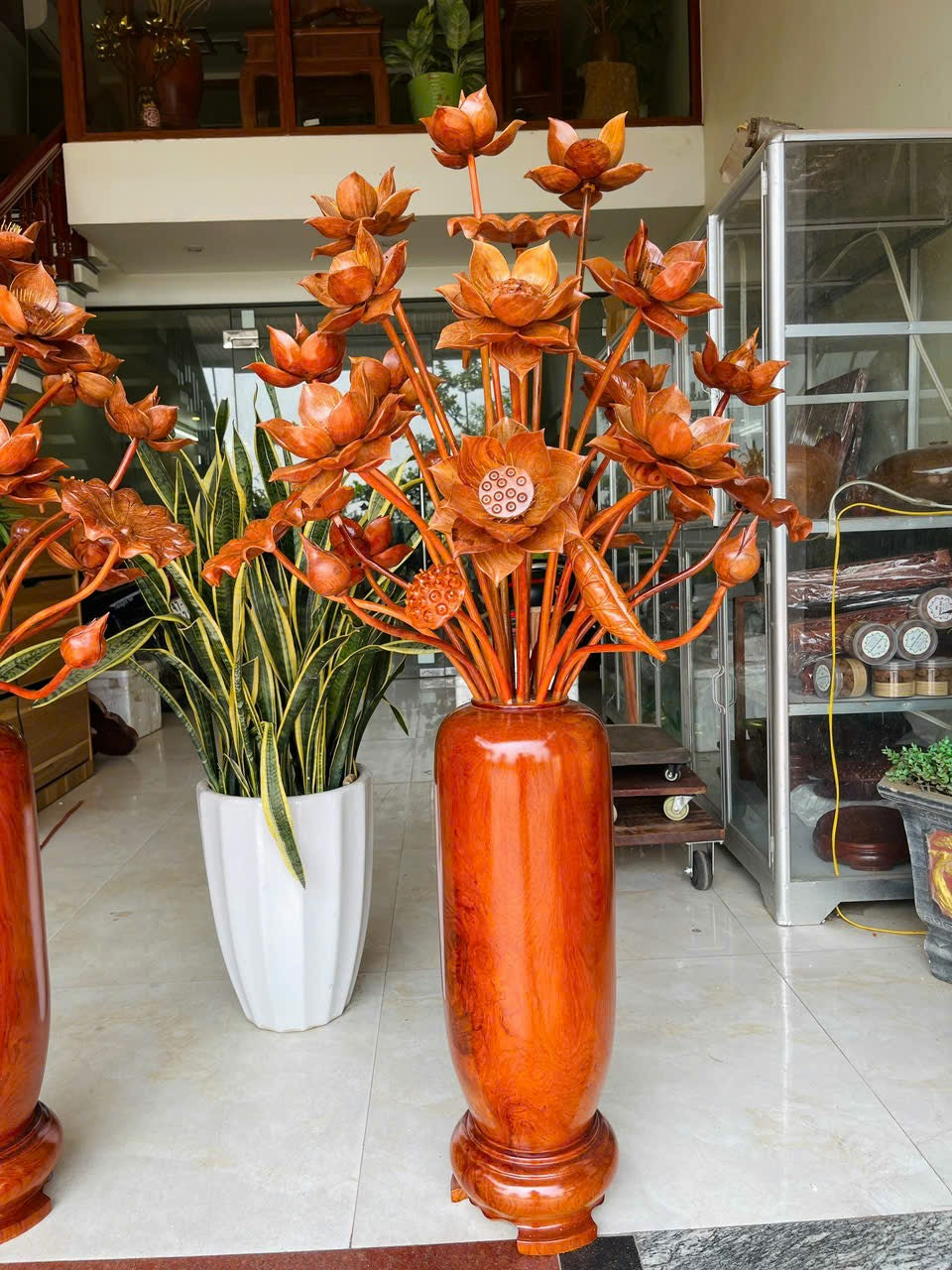 Cặp Bình Hoa Sen  Biểu Tượng Sự Thanh Tịnh - Cao 146cm