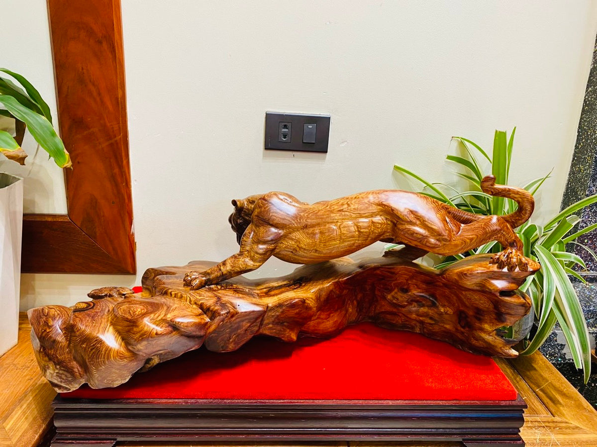Báo Săn Mồi Gỗ Cẩm Phong Thủy Ngang 66cm