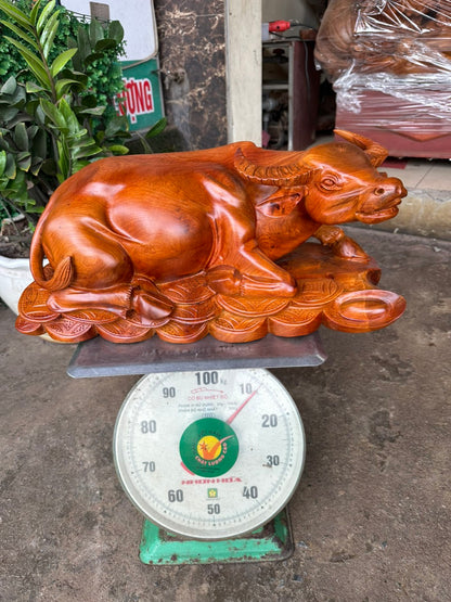 Tượng Trâu Gỗ Hương Ta Nguyên Khối - Biểu Tượng Tài Lộc, Kích Thước 52cm