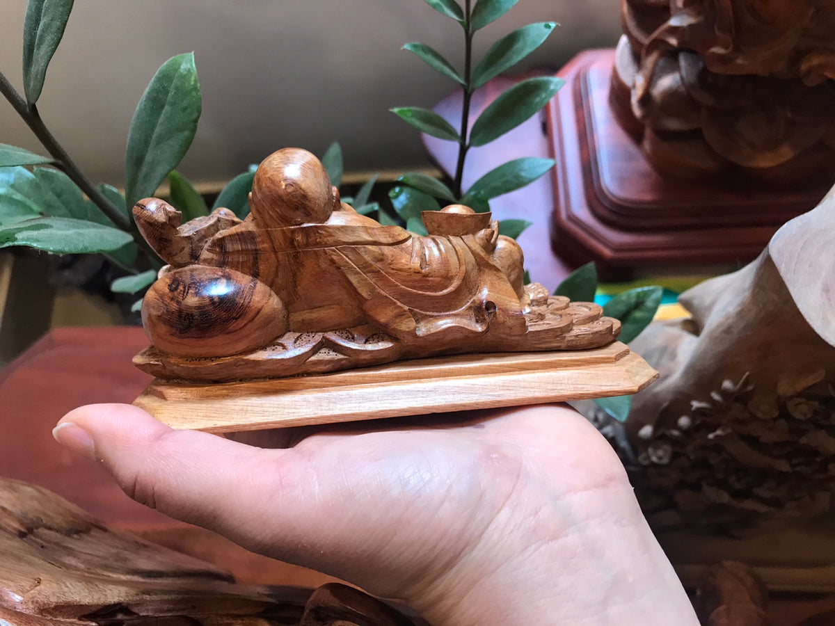 Di Lặc Ngồi Gỗ Sưa Đỏ Cao Cấp