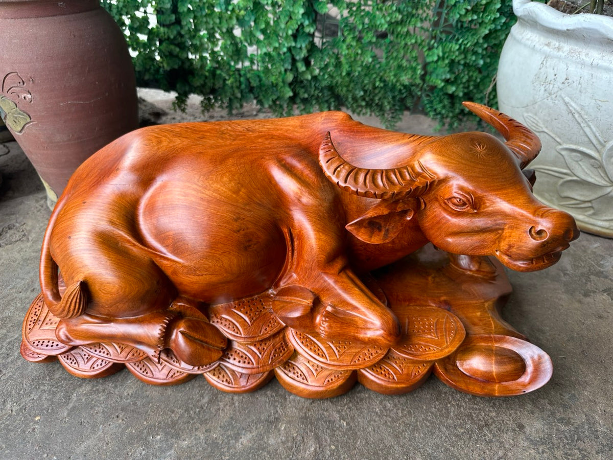 Tượng Trâu Gỗ Hương Ta Nguyên Khối - Biểu Tượng Tài Lộc, Kích Thước 52cm