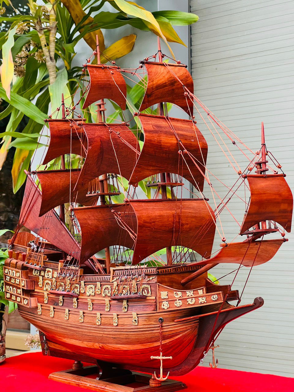 Mô Hinh Thuyền Buồm  Gỗ  Hương Ta Ngang 65cm