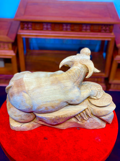 Tượng Linh Vật Con Trâu Gỗ Ngọc Am Để Mộc Liền Khối Cao 28cm