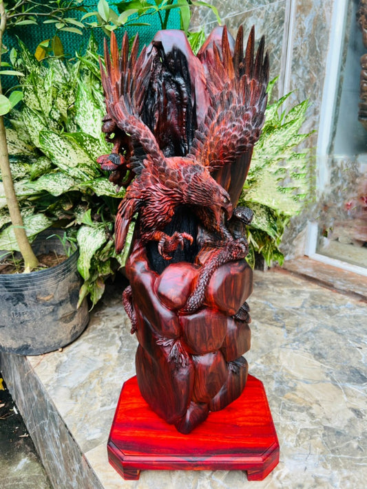 Tượng Đại Bàng Săn Mồi Gỗ Trắc Ta Đỏ Đen Cao 57cm