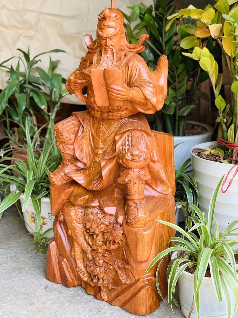 Tượng Gỗ Quan Công Ngồi Đọc Sách Cao 80cm Dế Chạm Tùng