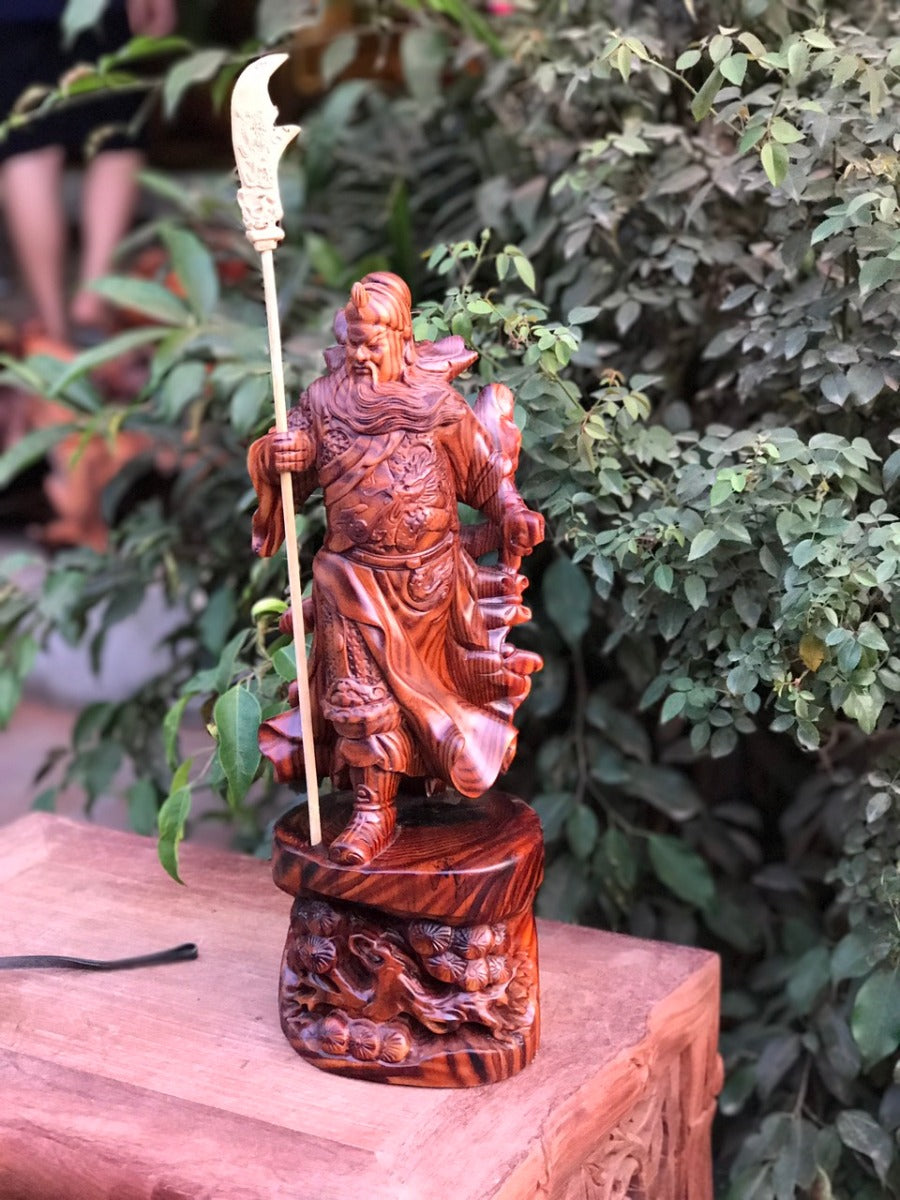 Tượng Gỗ Quan Công Chống Đao Gỗ Trắc Dây