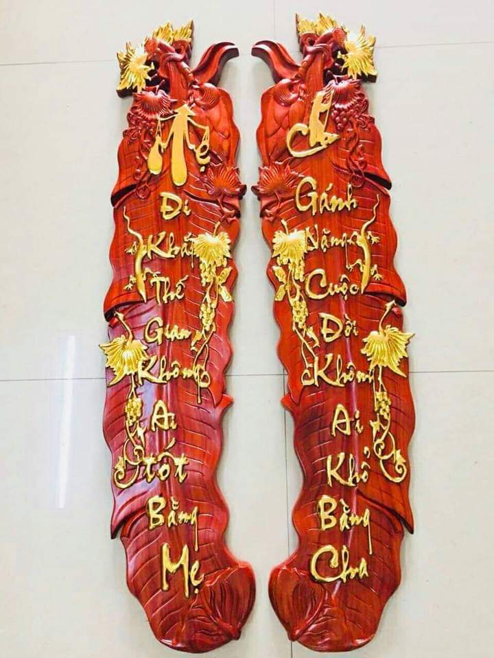 Tranh Cha Mẹ - Chữ Thư Pháp Dát Vàng - Kiểu Lá Chuối