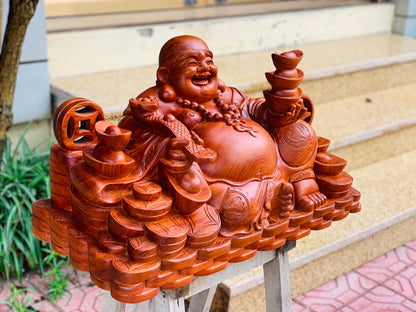 Di Lặc Ngồi Bưng Thỏi Vàng Đế Chữ Hán