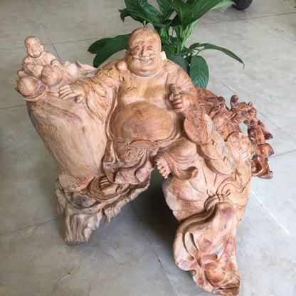 Phật Di Lặc Lũa Gốc Cây Pơ Mu