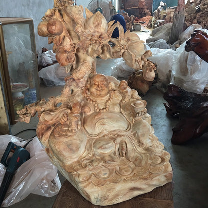 Phật Di Lặc Ngồi Gốc Đào