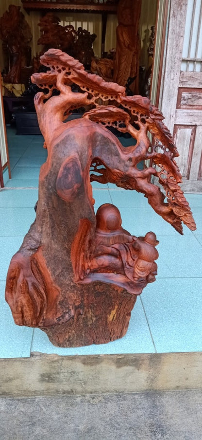 Tượng Di Lặc Ngồi Gốc Tùng