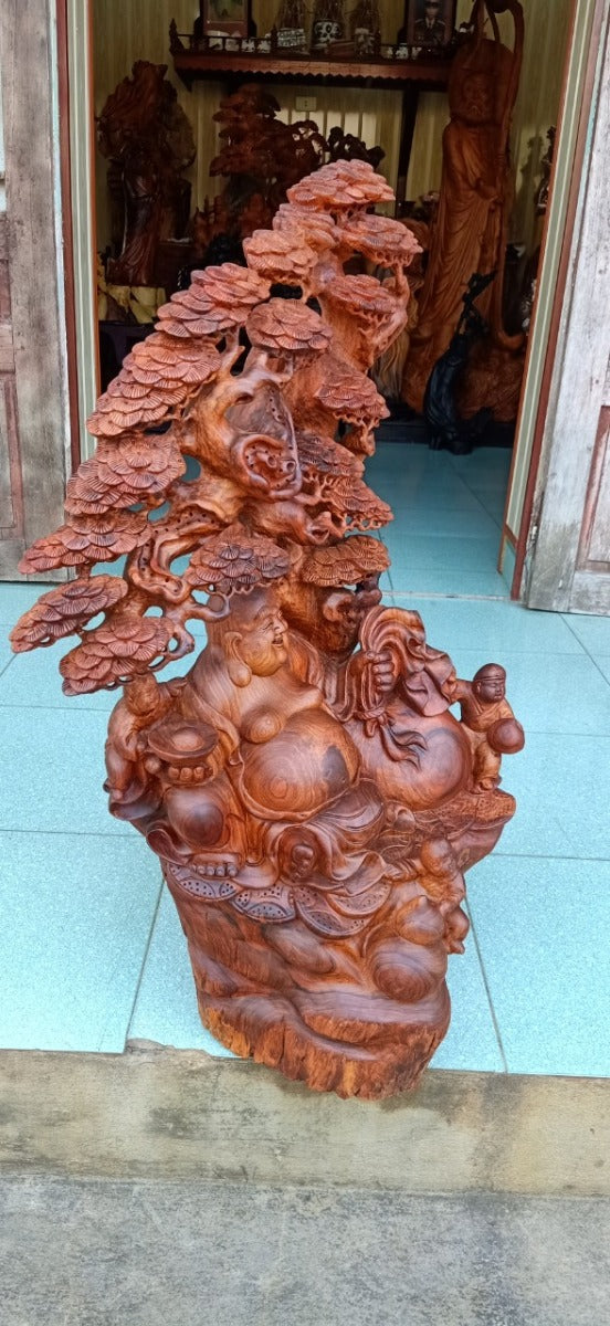 Tượng Di Lặc Ngồi Gốc Tùng