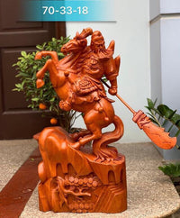 Tượng Quan Công Cưỡi Ngựa