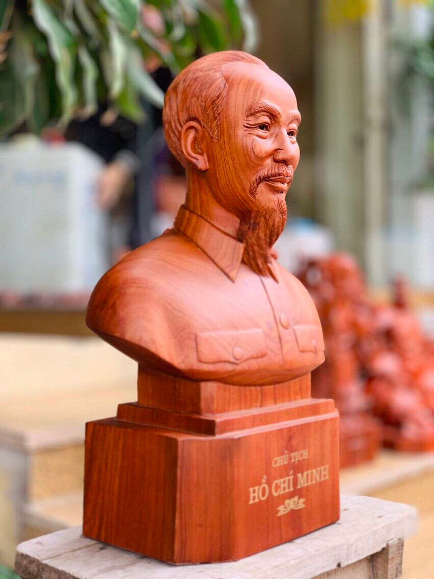 Tượng Gỗ Chân Dung Hồ Chí Minh