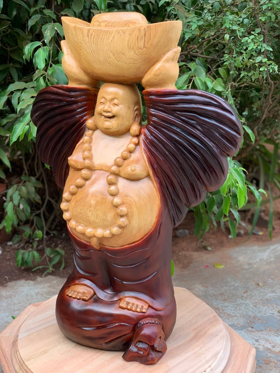 Di Lặc Dâng Thỏi Vàng