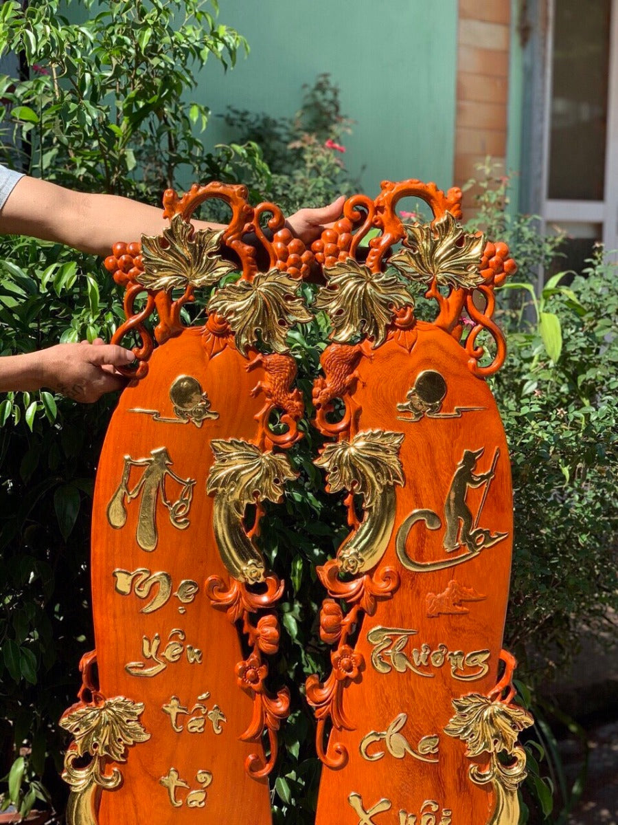 Tranh Cha Mẹ - Chữ Thư Pháp Dát Vàng - Kiểu Bầu
