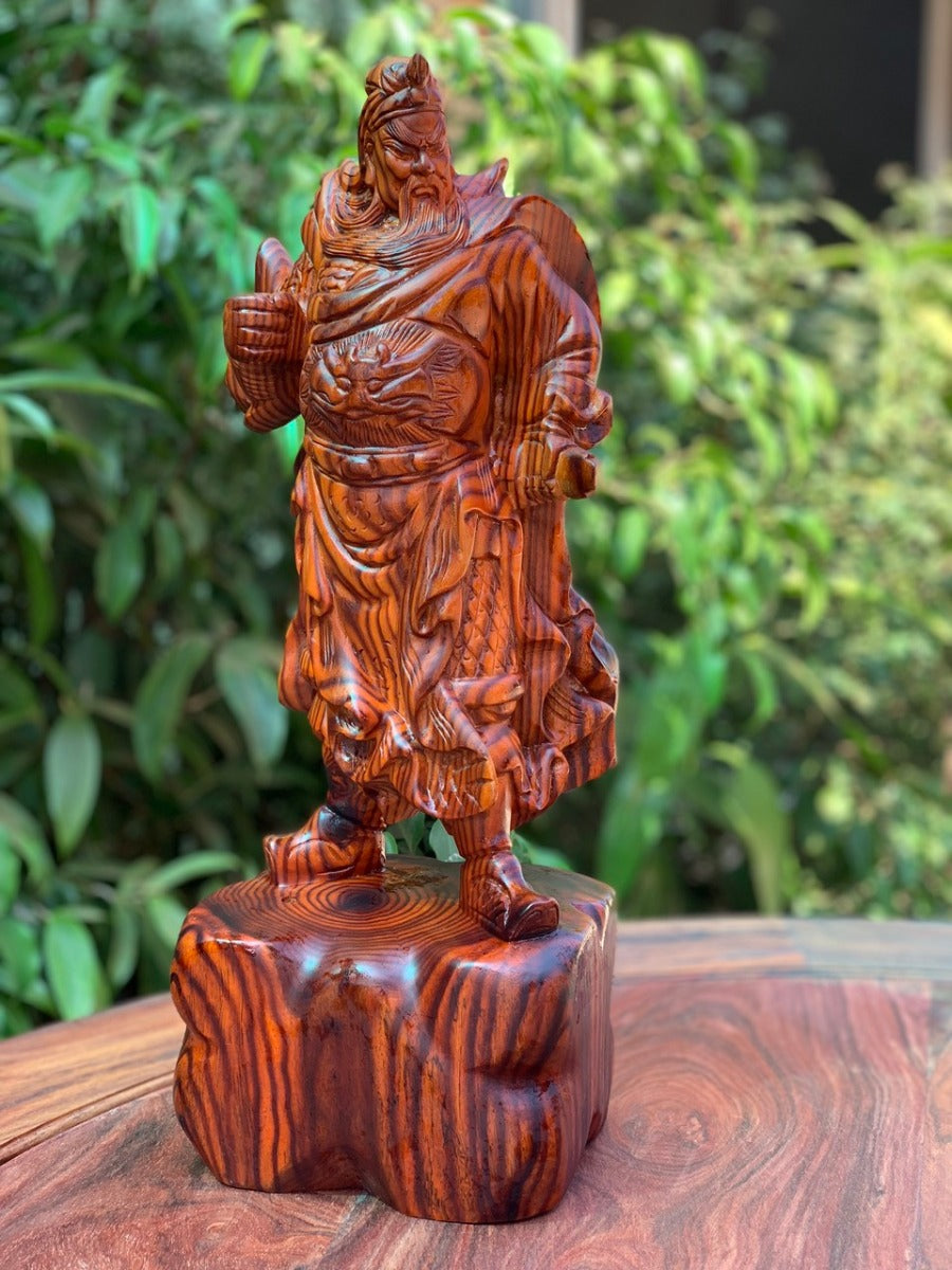 Tượng Gỗ Quan Công Chống Đao Gỗ Trắc Dây