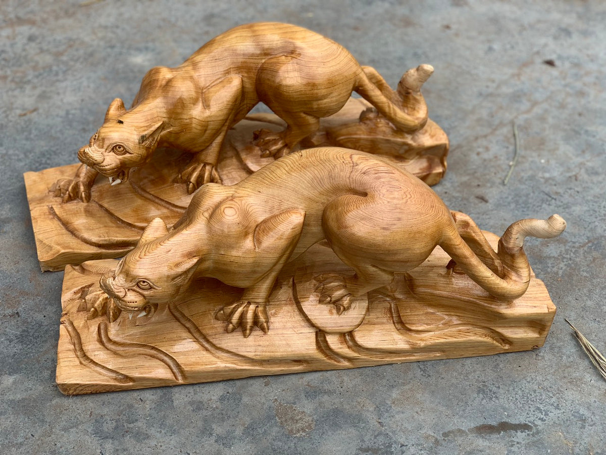 Tượng Báo Săn Mồi Gỗ Pơ Mu