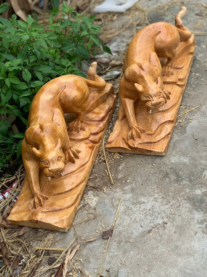 Tượng Báo Săn Mồi Gỗ Pơ Mu