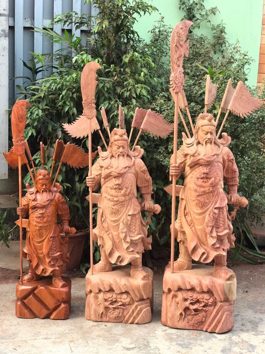 Quan Vũ Đứng Chống Đao