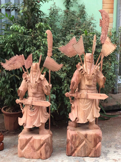 Quan Vũ Đứng Chống Đao