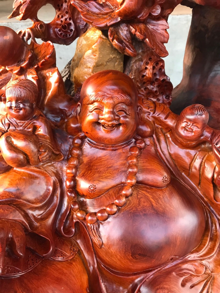 Di Lặc Ngồi Gốc Đào Tiên
