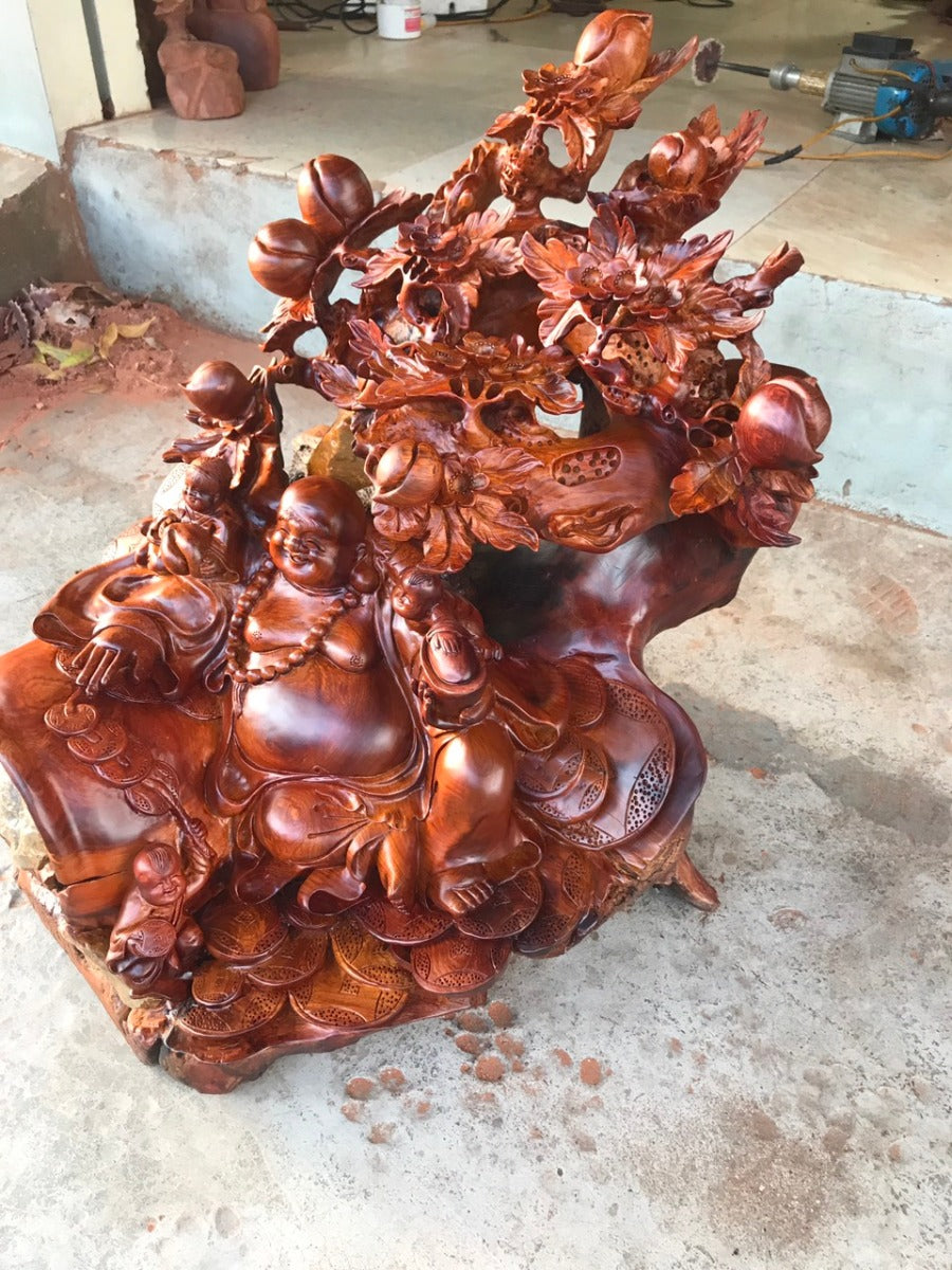 Di Lặc Ngồi Gốc Đào Tiên