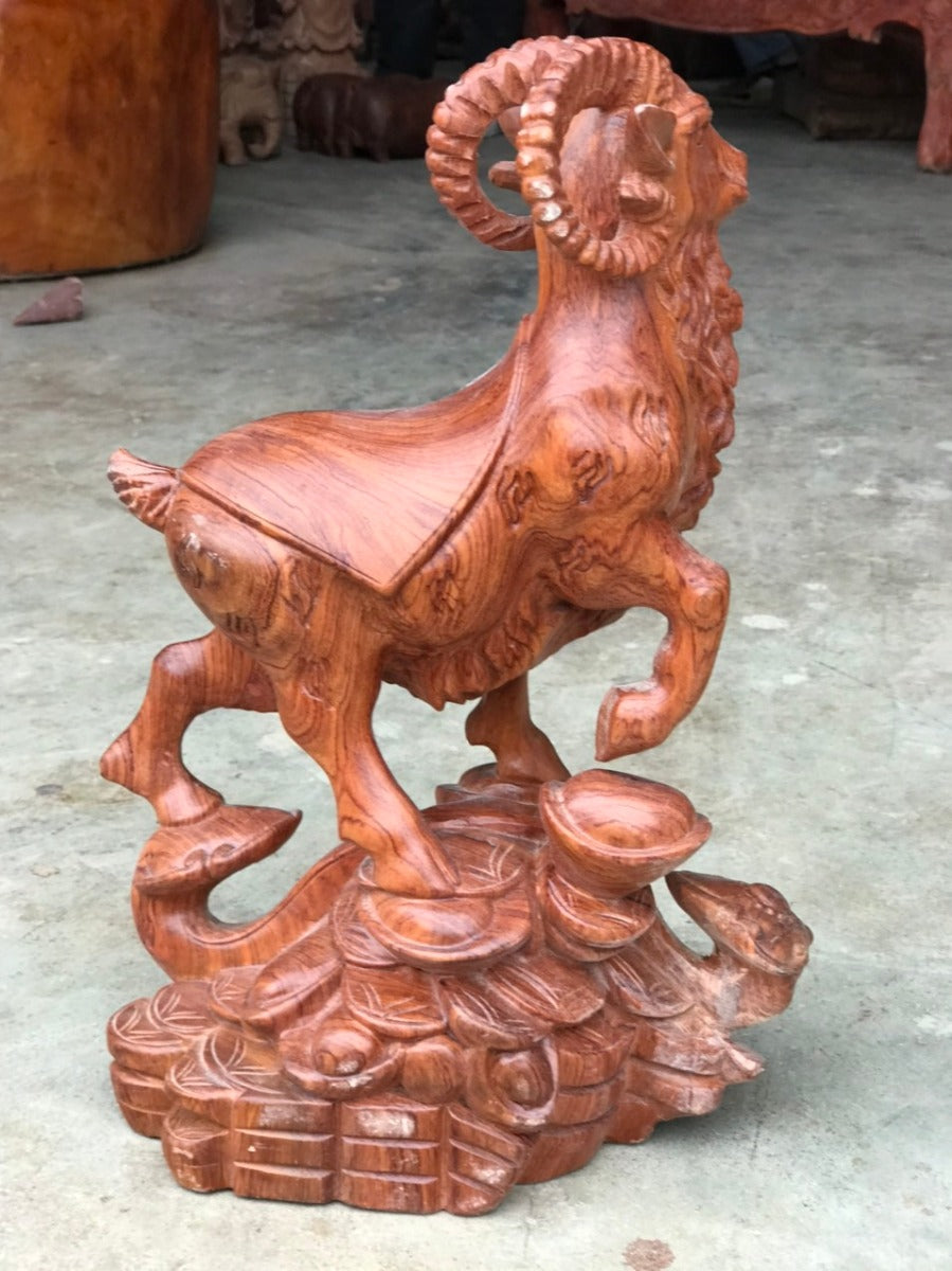 Tượng Dê Núi Tài Lộc