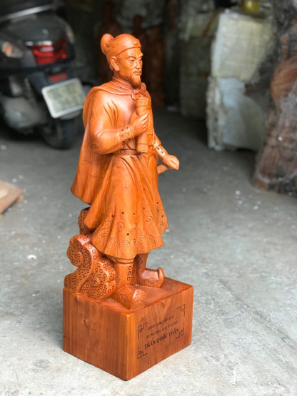 Tượng Hưng Đạo Vương - Trần Quốc Tuấn