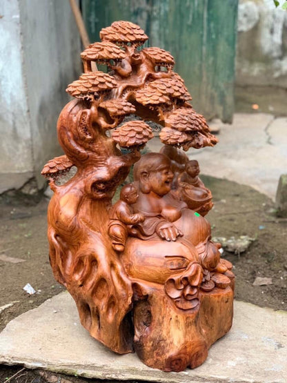 Di Lặc Ngồi Gốc Cây Tùng