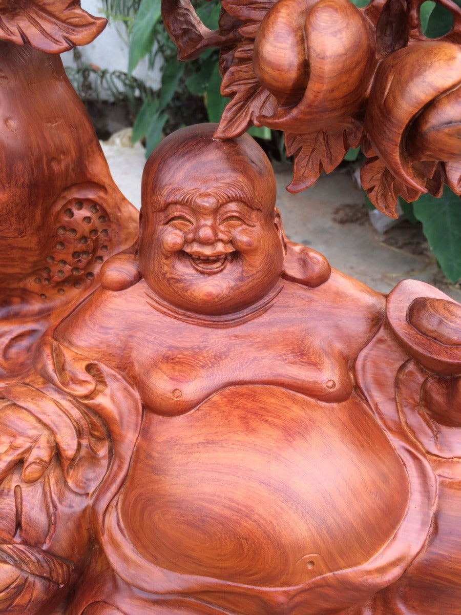 Di Lặc Ngồi Gốc Đào Tiên