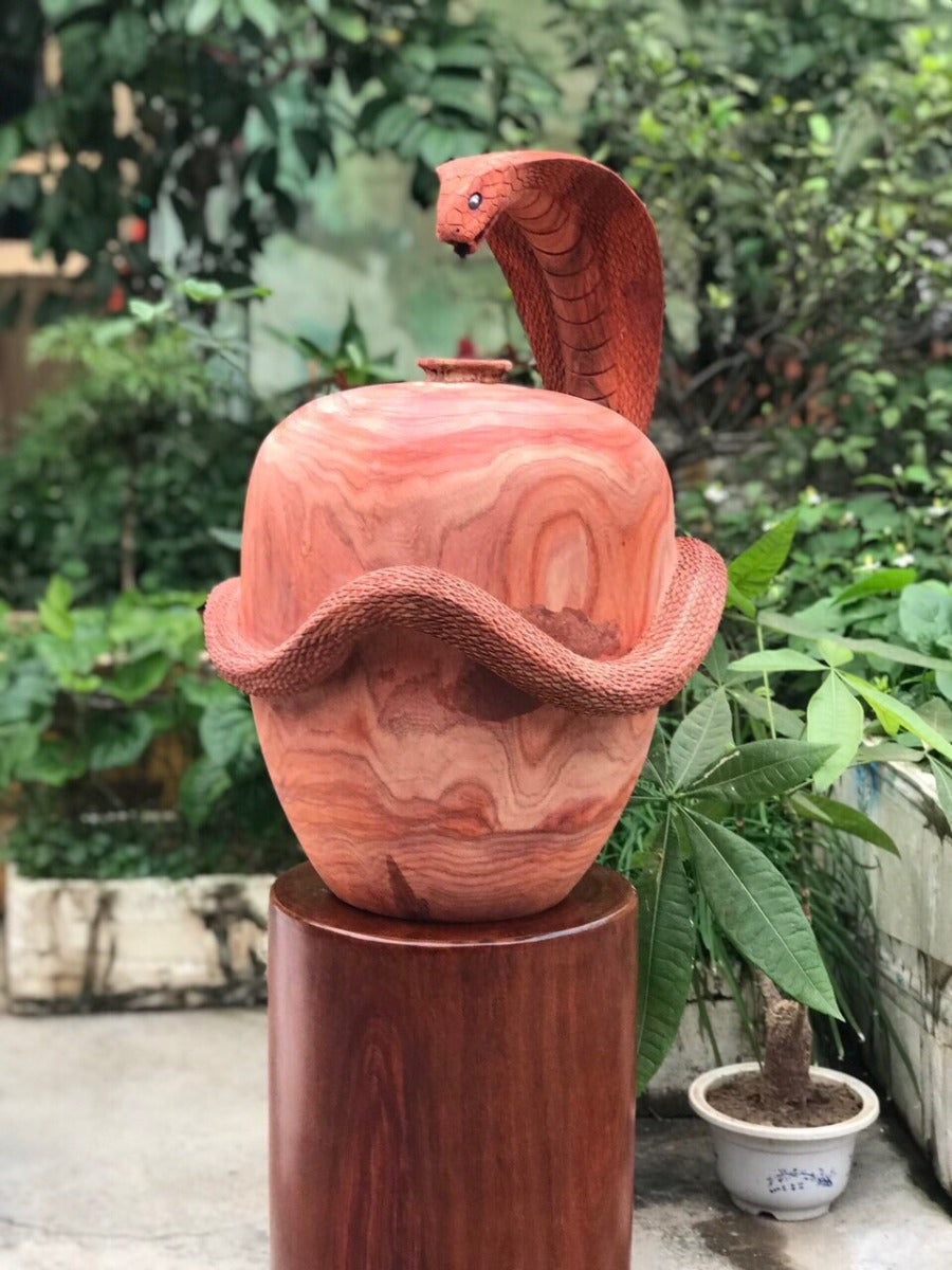 Tượng Rắn Gỗ Cuộn Chum Tiền