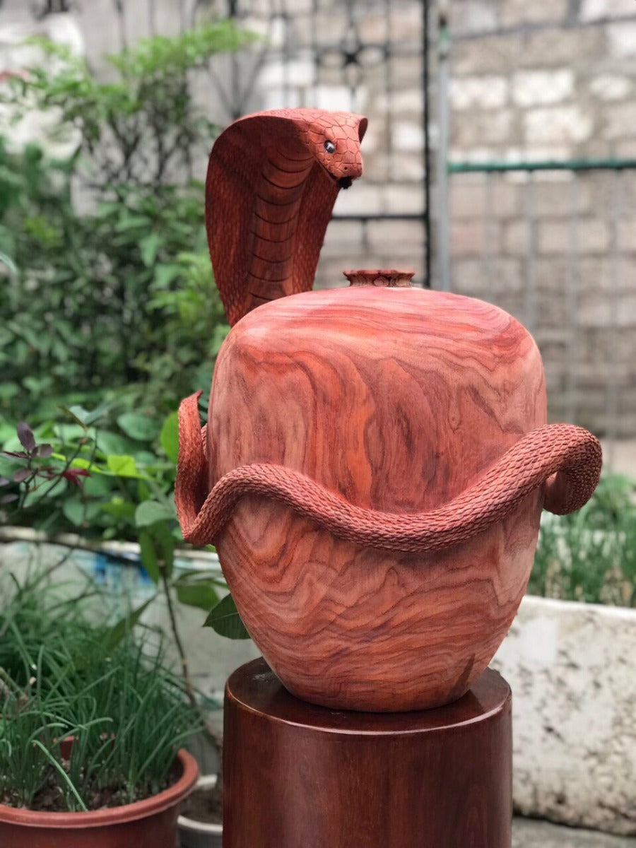 Tượng Rắn Gỗ Cuộn Chum Tiền