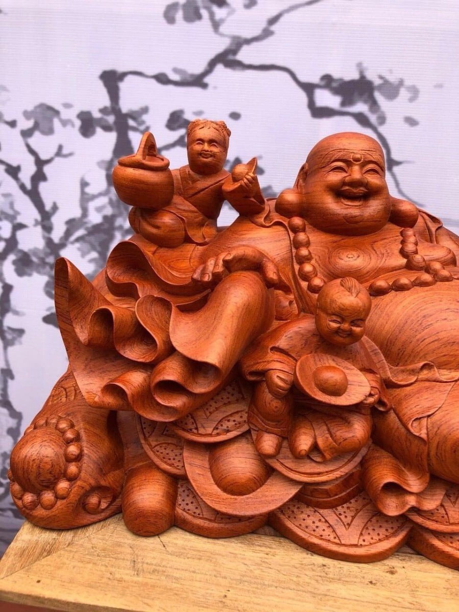 Di Lặc Ngũ Phúc Ngồi Tựa Bao Tiền