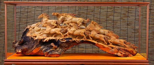 Bát Mã Hùng Phong