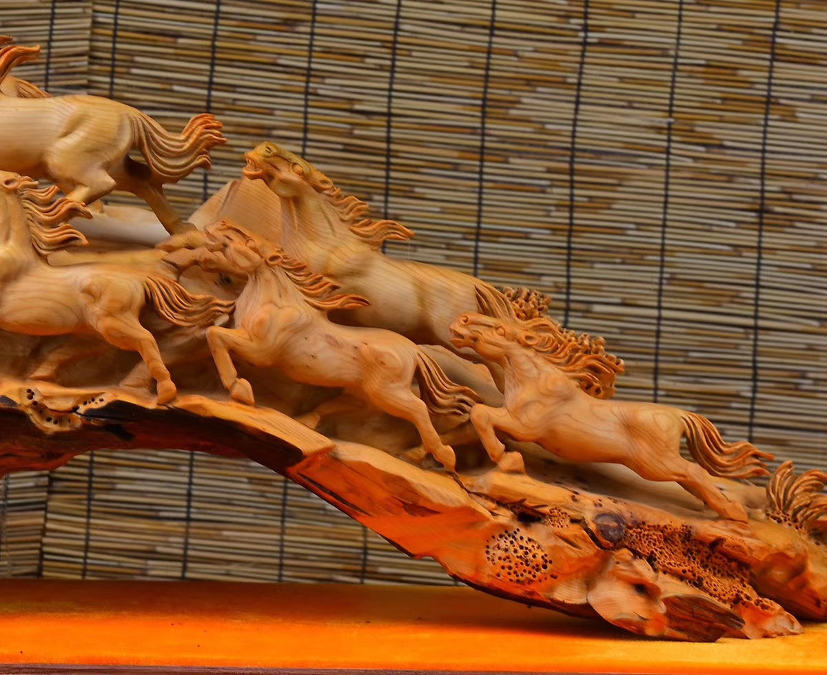 Bát Mã Hùng Phong