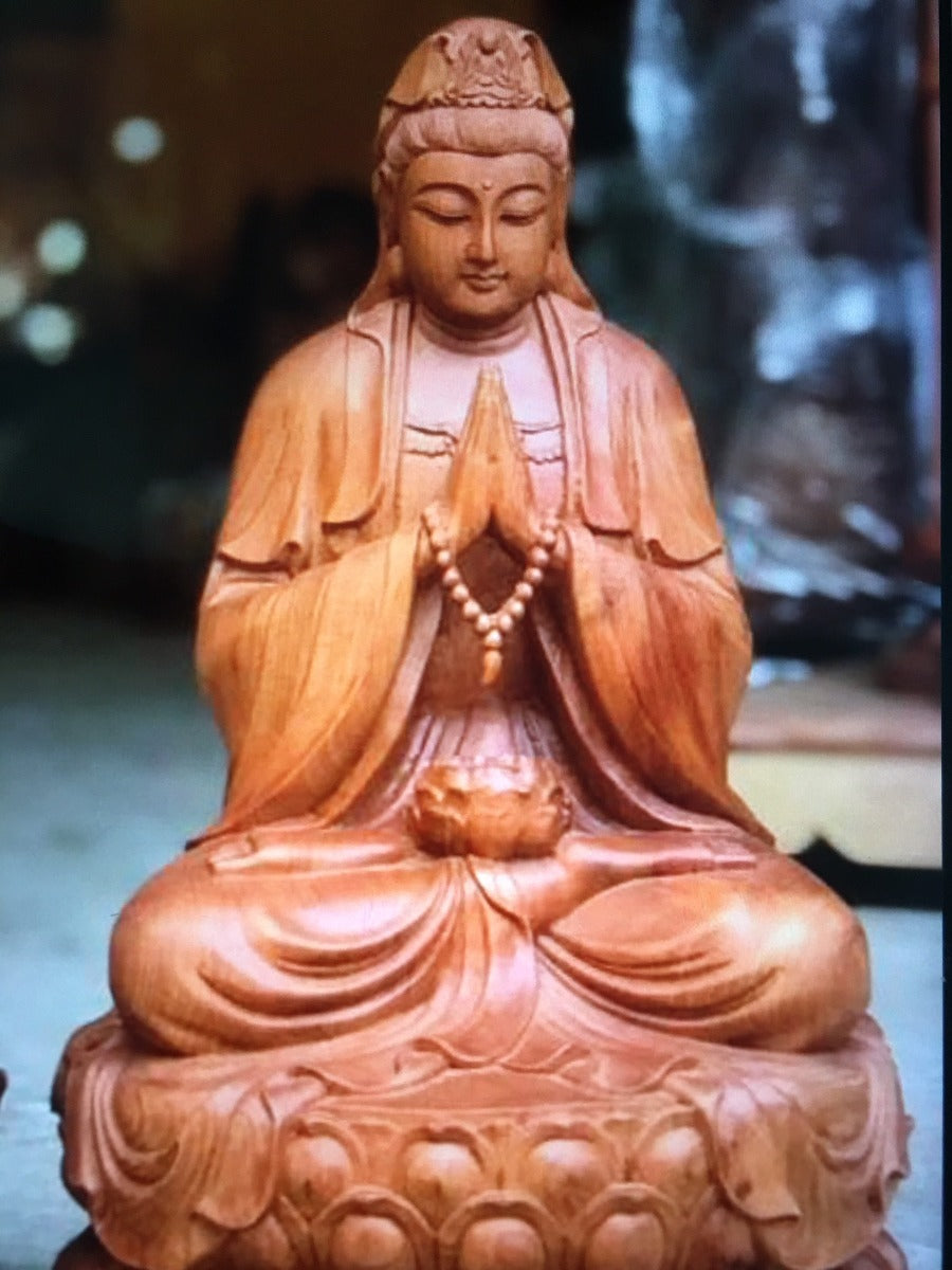 Tượng Quan Âm Tọa Đài Sen Chắp Tay Cao 40cm