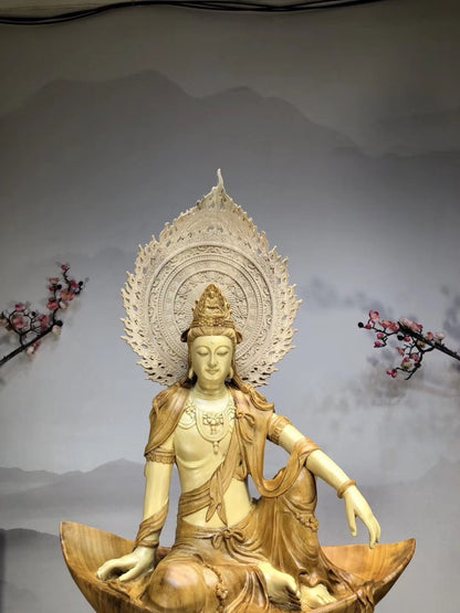Tự tại quan âm Gỗ long não