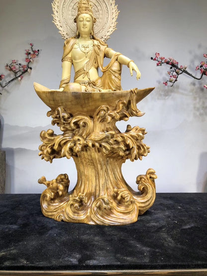 Tự tại quan âm Gỗ long não