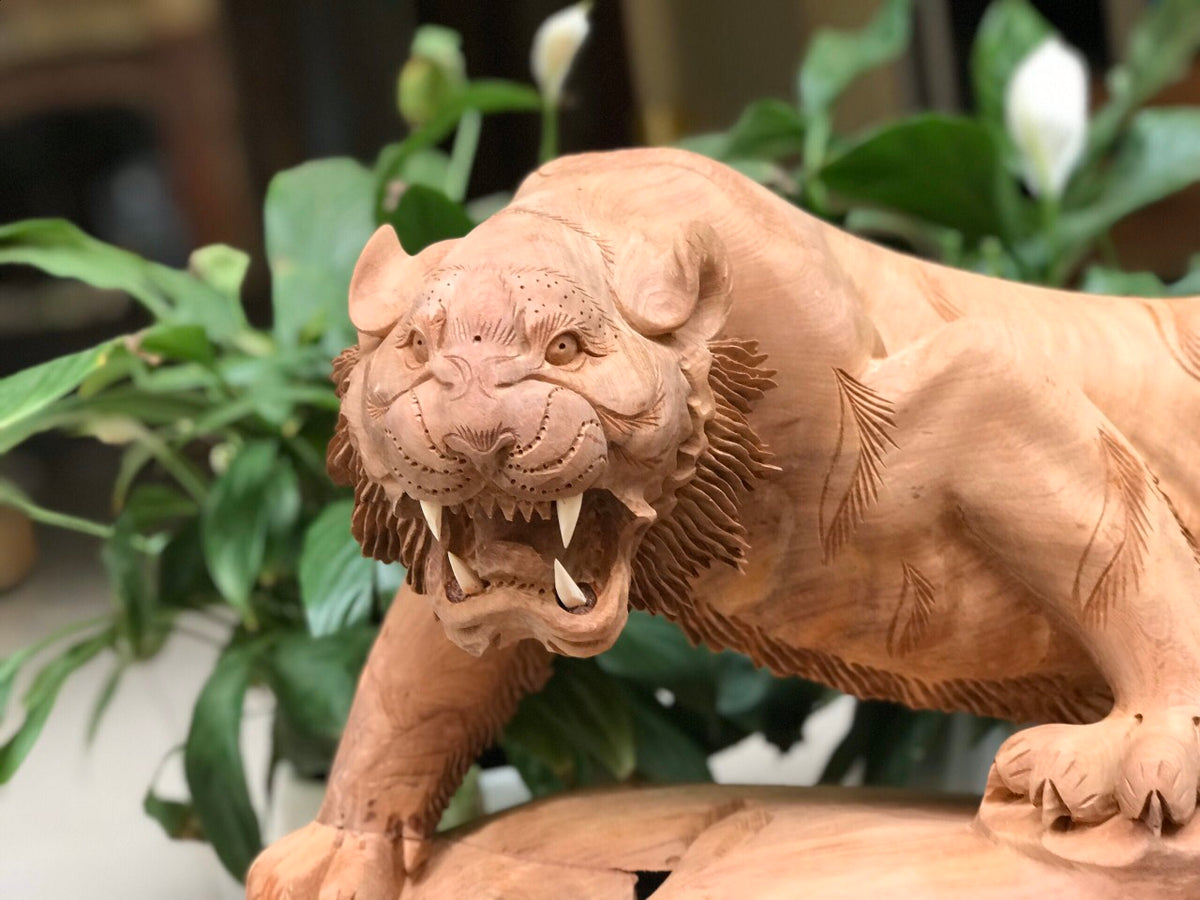 Hổ Gỗ Hương -  Tượng Hổ Phong Thủy Trấn Thạch