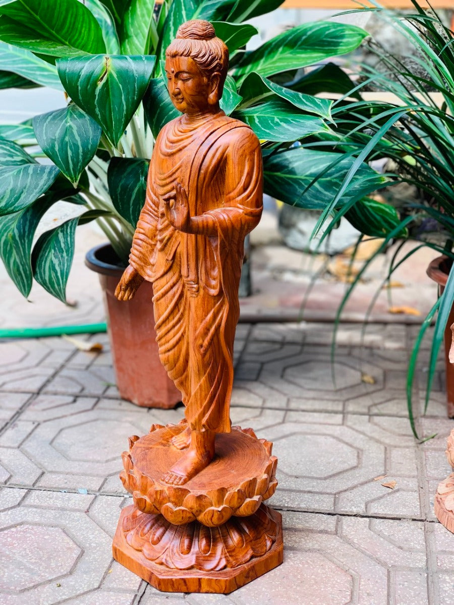 Phật Thích Ca Mâu Ni Đứng Trên Hoa Sen Cao 60