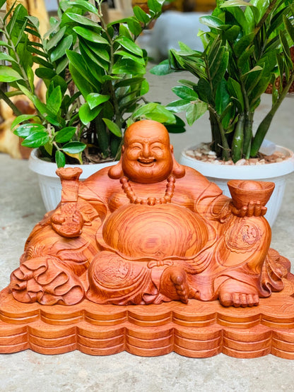 Di Lặc Ngồi Bưng Thỏi Vàng Ngang 50cm
