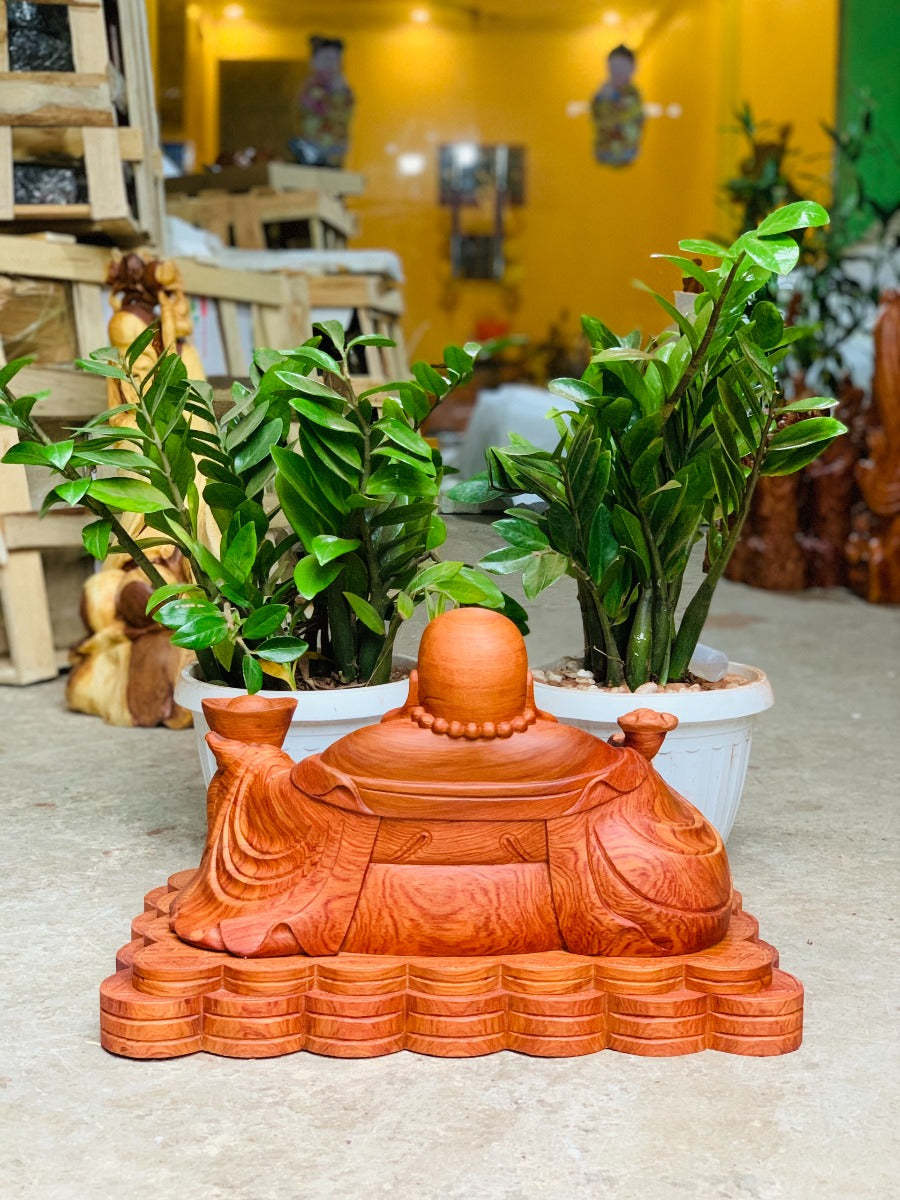 Di Lặc Ngồi Bưng Thỏi Vàng Ngang 50cm