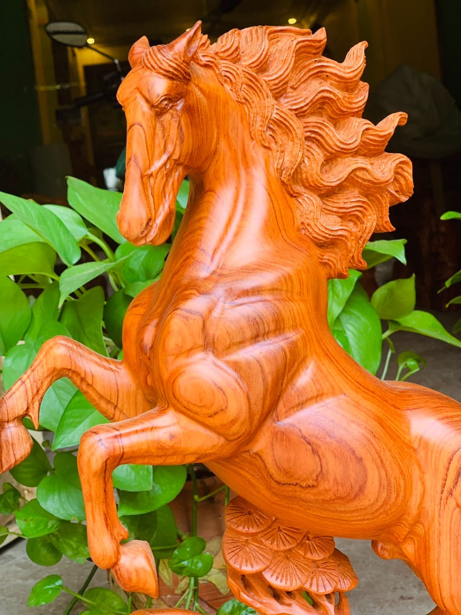 Tượng Ngựa Gỗ - Nhất Mã phi Thiên Gỗ Hương