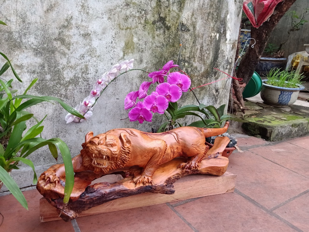 Hổ Gỗ Hương -  Tượng Hổ Phong Thủy Trấn Thạch