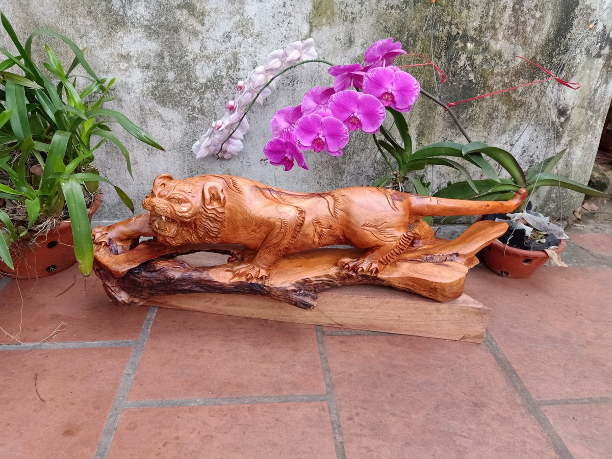 Hổ Gỗ Hương -  Tượng Hổ Phong Thủy Trấn Thạch