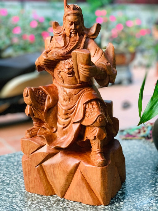 Tượng Quan Công Vuốt Râu Đọc Sách Cao 40cm