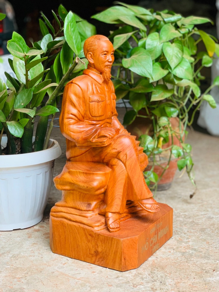 Tượng Toàn Thân Bác - Hồ Chí Minh Ngồi
